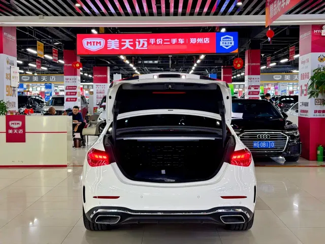 Mercedes-Benz C-Class — Фото автомобиля 8