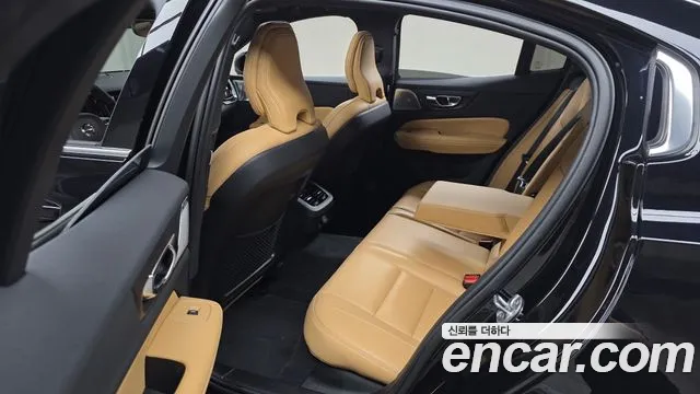 Вольво S60 S60 третьего поколения B5 Ultimate Bright — Фото автомобиля 12