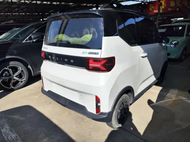 Wuling Hongguang Mini EV — Фото автомобиля 6