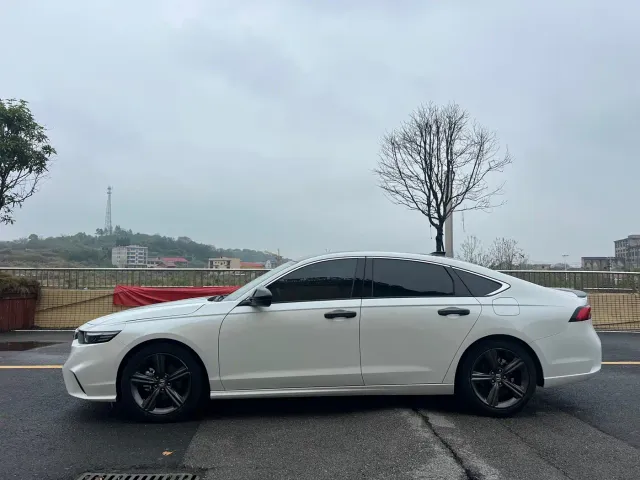 Honda Inspire — Фото автомобиля 5