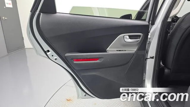 Kia Niro Niro Plus Air — Фото автомобиля 25