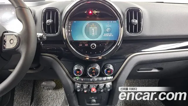 Mini Countryman — Фото автомобиля 12