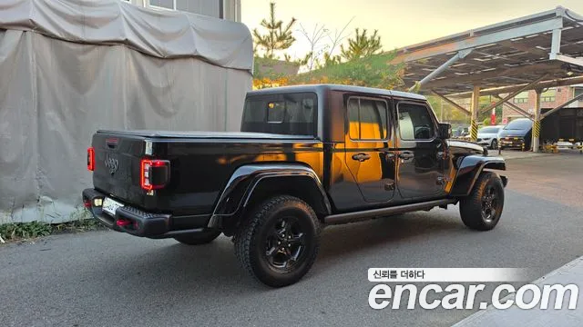 Jeep Gladiator JT — Фото автомобиля 2