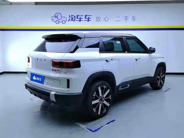 Geely ICON — Фото автомобиля 3