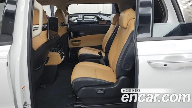 Kia Carnival 4th Gen — Фото автомобиля 16