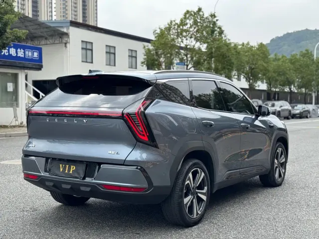 Geely Boyue L — Фото автомобиля 7