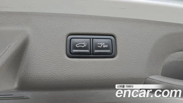 Kia Carnival — Фото автомобиля 26