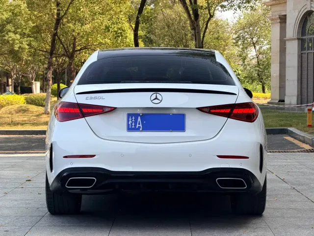 Mercedes-Benz C-Class — Фото автомобиля 3