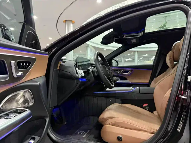 Mercedes-Benz E-Class — Фото автомобиля 7