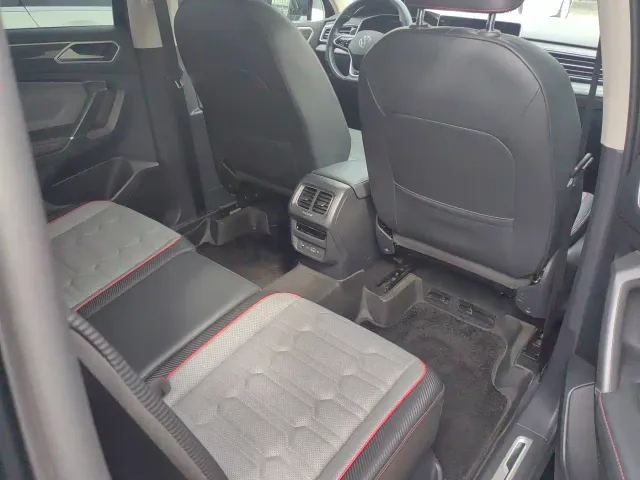 Volkswagen Tiguan L — Фото автомобиля 8