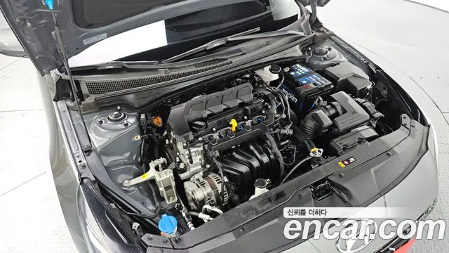Hyundai Avante CN7 — Фото автомобиля 6