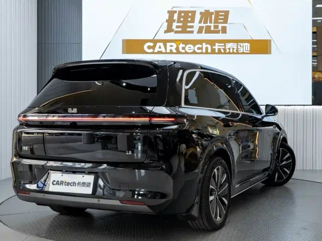 Li Auto L8 — Фото автомобиля 7