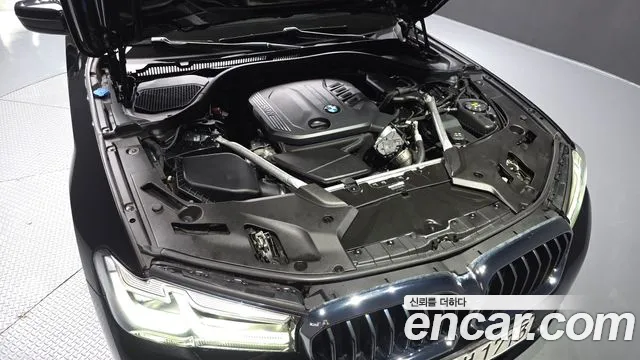 BMW 5 Series G30 — Фото автомобиля 9