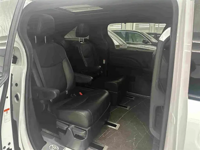 Toyota Granvia — Фото автомобиля 15