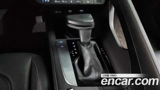 Hyundai Avante CN7 — Фото автомобиля 9