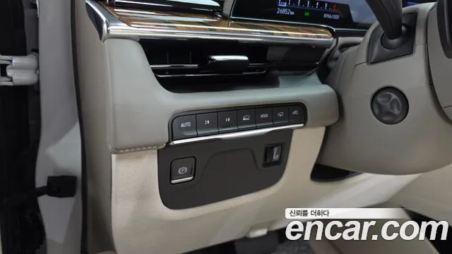 Cadillac Escalade Escalade 5 поколение — Фото автомобиля 30