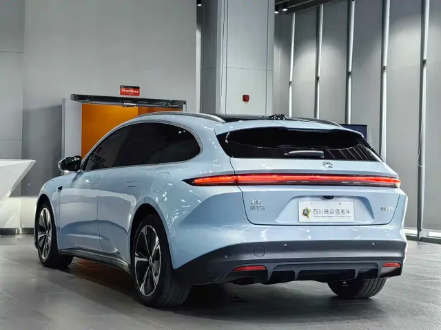 Nio ET5 Touring — Фото автомобиля 4