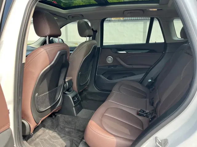 BMW X1 — Фото автомобиля 11
