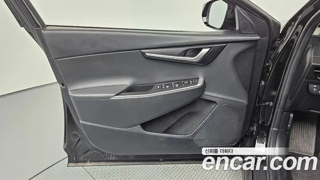 Kia EV6 — Фото автомобиля 24
