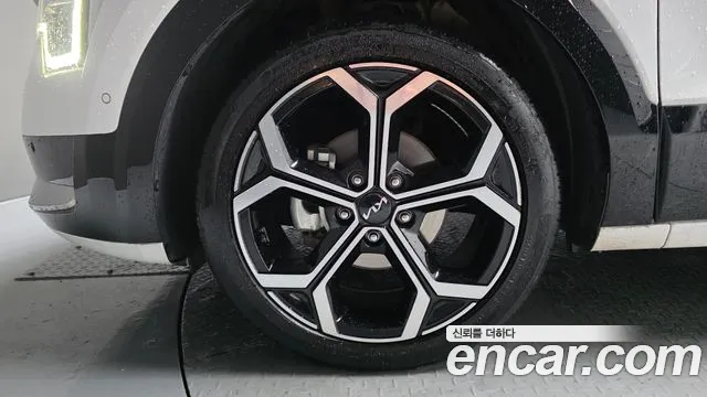 Kia Niro The All New Niro Signature — Фото автомобиля 5