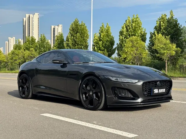Jaguar F-Type — Фото автомобиля 3