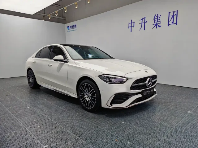 Mercedes-Benz C-Class — Фото автомобиля 3