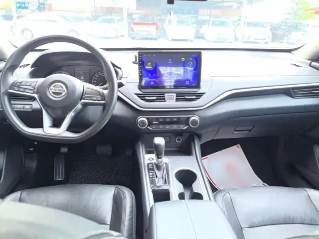 Nissan Teana — Фото автомобиля 9