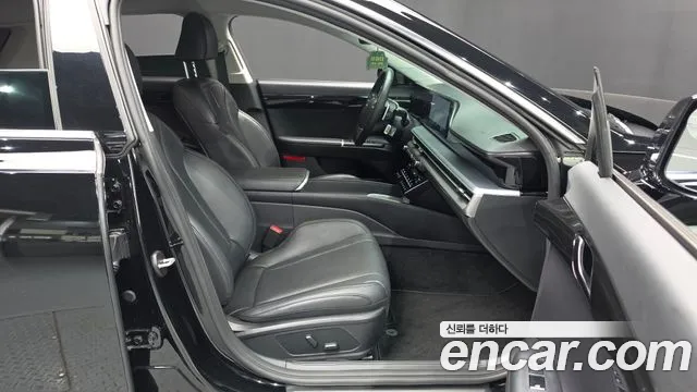 Hyundai Grandeur GN7 — Фото автомобиля 16