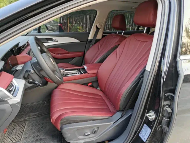 Hongqi H5 PHEV — Фото автомобиля 14