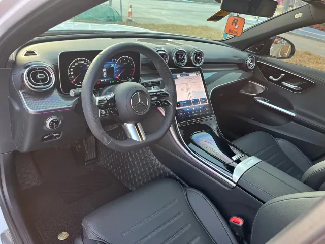 Mercedes-Benz C-Class — Фото автомобиля 11