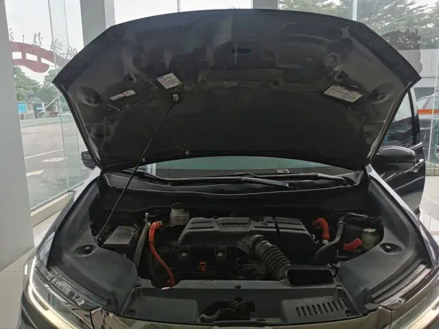 Honda Odyssey 2022 2.0L e:HEV Sharp Supreme Edition — Фото автомобиля 19