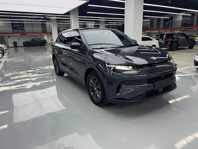 Leapmotor C11 — Фото автомобиля 3