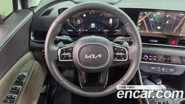 Kia Carnival Generation 4 — Фото автомобиля 13