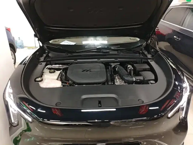 IM Motors LS6 — Фото автомобиля 19