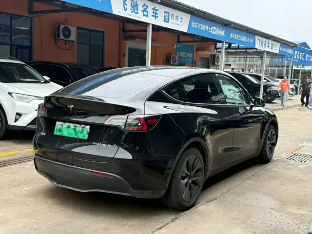 Tesla Model Y 2023 Rear-Wheel Drive Edition — Фото автомобиля 7