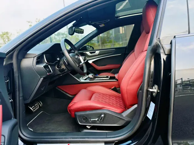 Audi A7L — Фото автомобиля 9