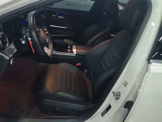 Mercedes-Benz C-Class — Фото автомобиля 14