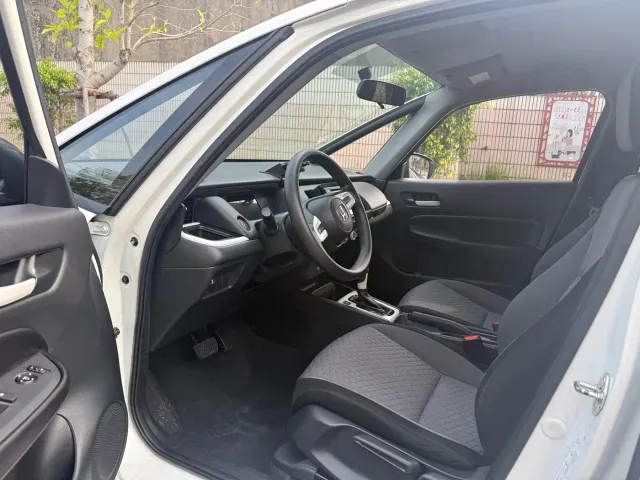Honda Fit — Фото автомобиля 7