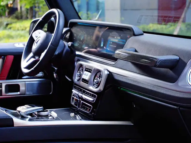 Mercedes-Benz G-Class — Фото автомобиля 15