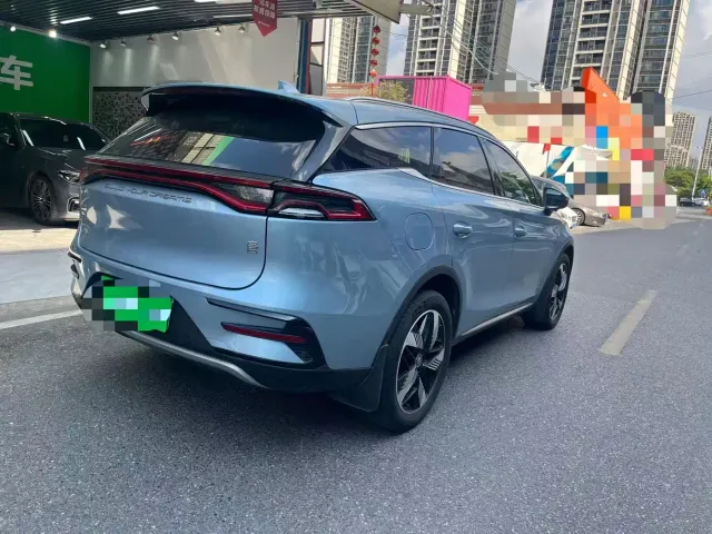 BYD Tang — Фото автомобиля 5