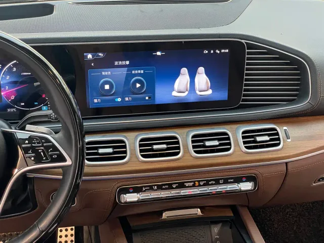 Mercedes-Benz GLS-Class — Фото автомобиля 23