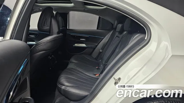Mercedes-Benz E-Class — Фото автомобиля 10