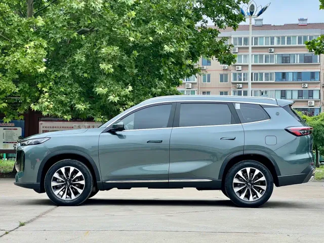 Chery Tiggo 8 PLUS — Фото автомобиля 7
