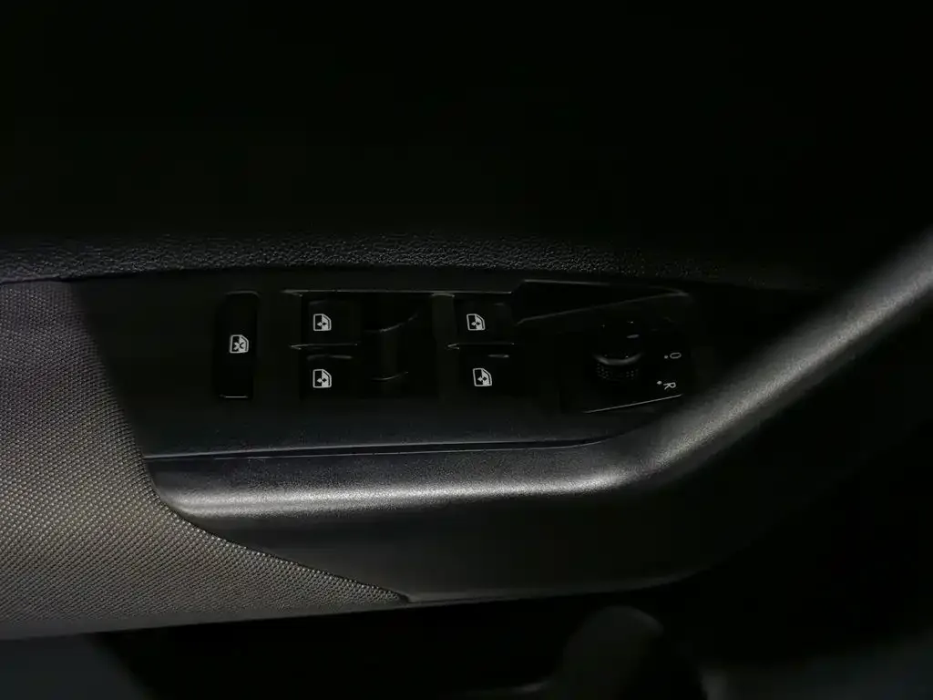 Volkswagen Lavida 2023 Xinrui 1.5L Auto Xinyi Edition — Фото автомобиля 9