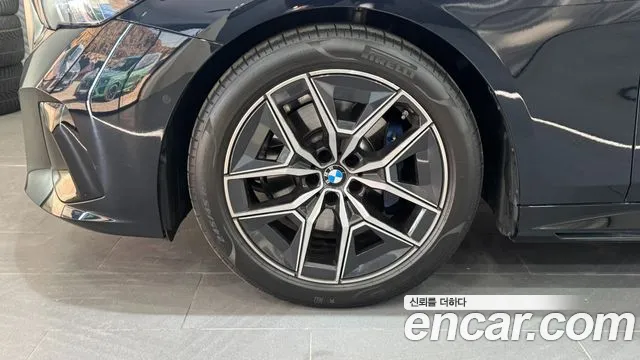 BMW 5-Series — Фото автомобиля 5