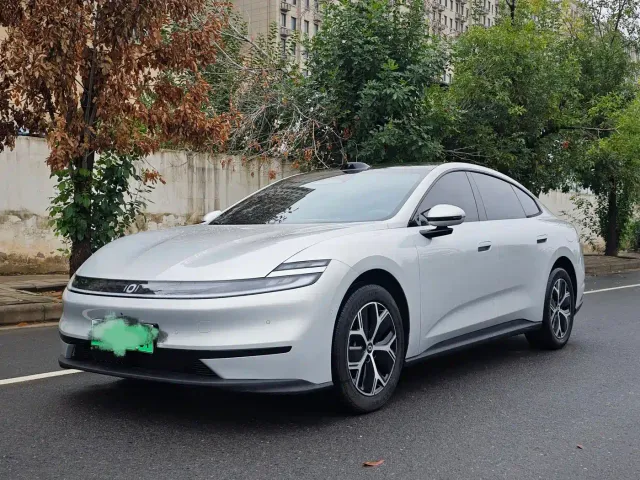 Фотография автомобиля — Changan Qiyuan A06