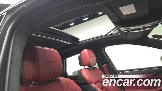Porsche Macan — Фото автомобиля 16