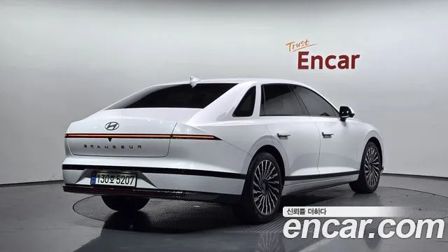 Hyundai Grandeur GN7 — Фото автомобиля 2