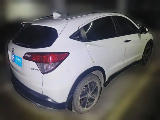 Honda Vezel — Фото автомобиля 2