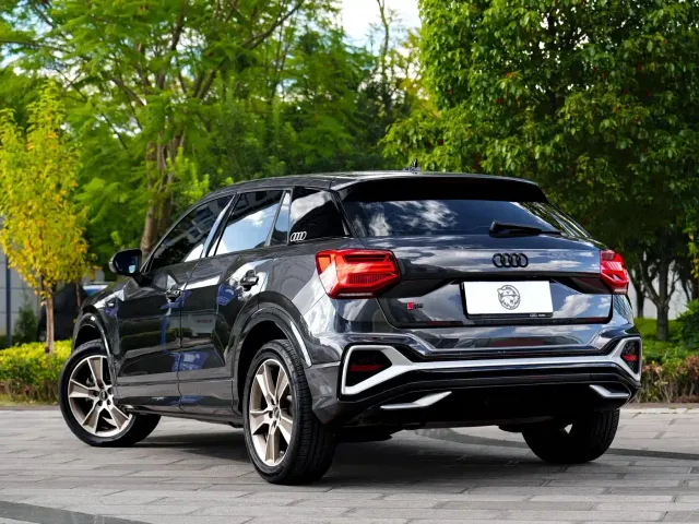 Audi Q2L — Фото автомобиля 12